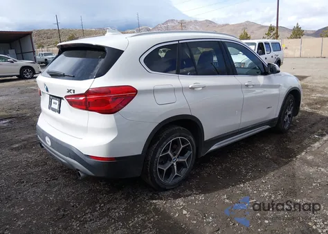 2017 BMW X1 xDrive28I z USA, uszkodzony, nr VIN WBXHT3C30H5F85569